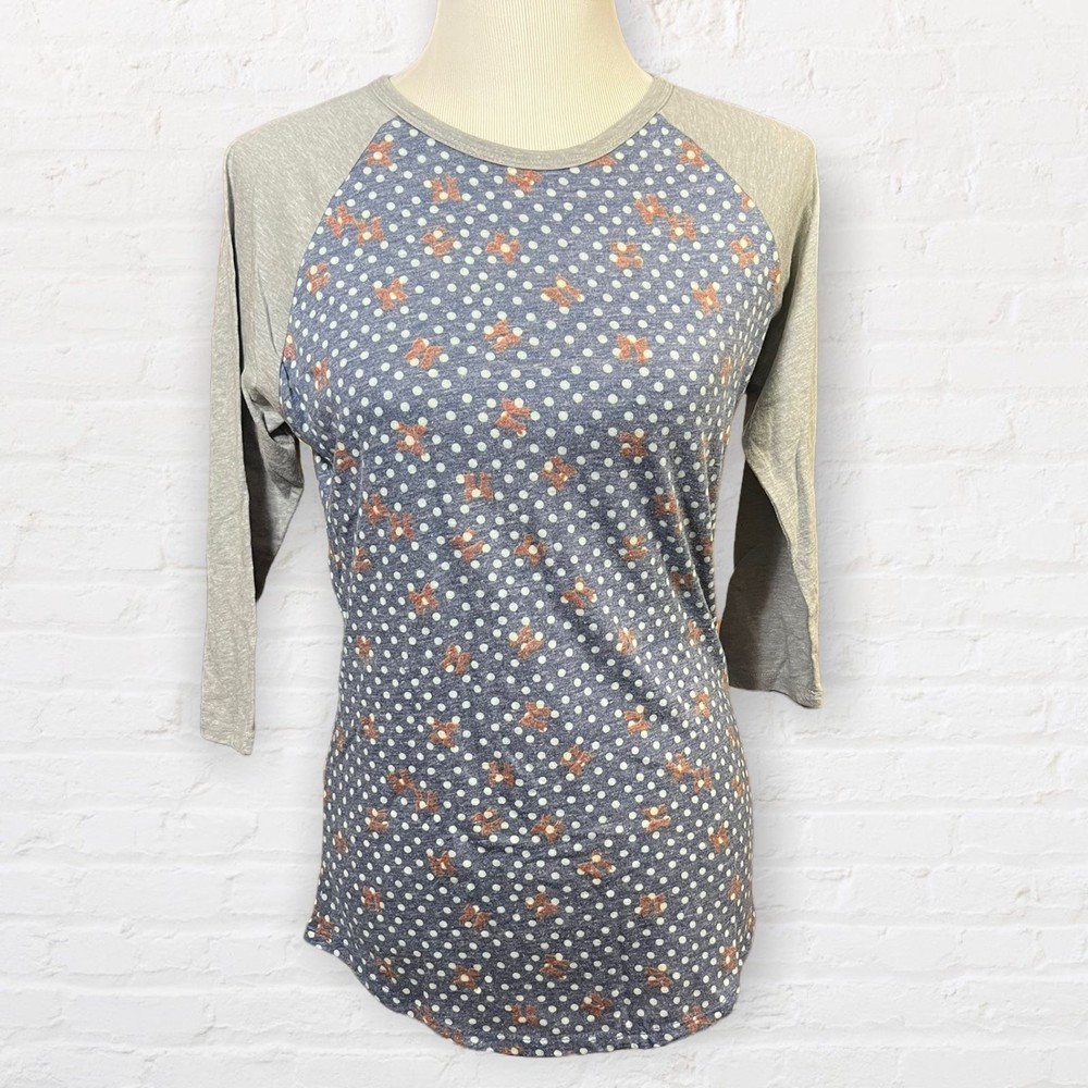 LulaRoe Randy Raglan Tee Small EUC